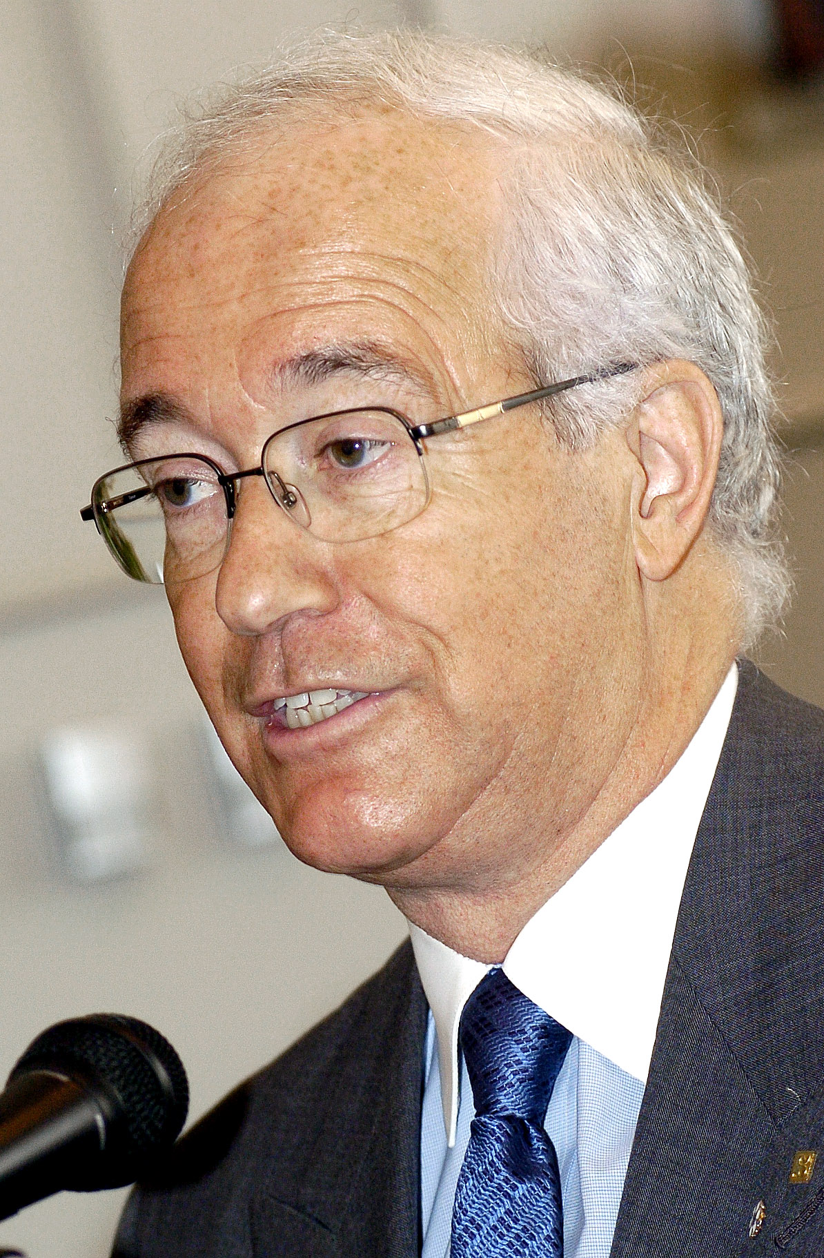 1996 Louis Lagac‚.jpg